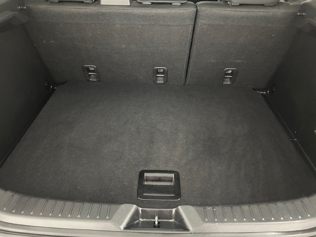 Used 2018 White Mazda Sport image 25