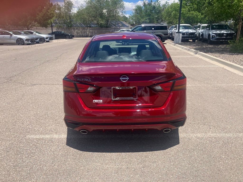 Used 2025 Red Nissan 2.5 SV image 6