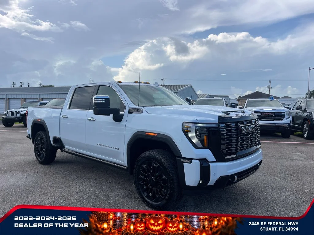 New 2026 Glacier White Tricoat GMC Denali Ultimate image 2