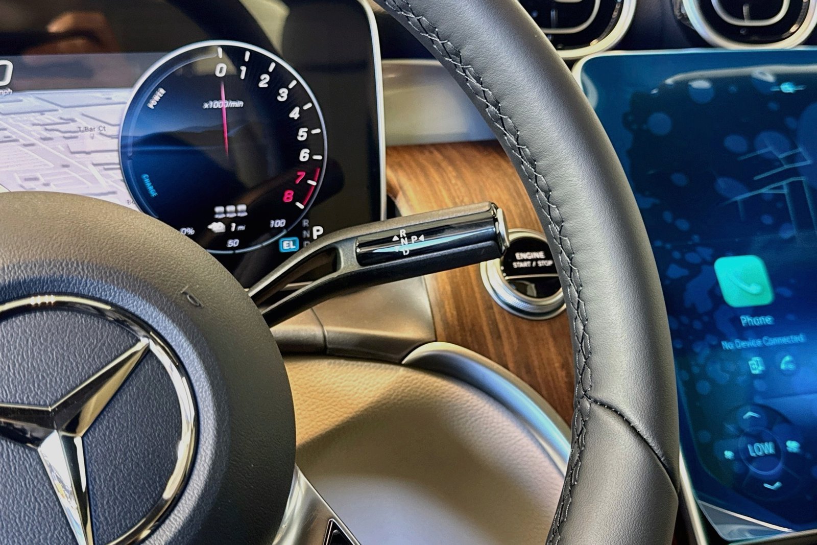 New 2027 Polar White Mercedes-Benz GLC 350e image 15
