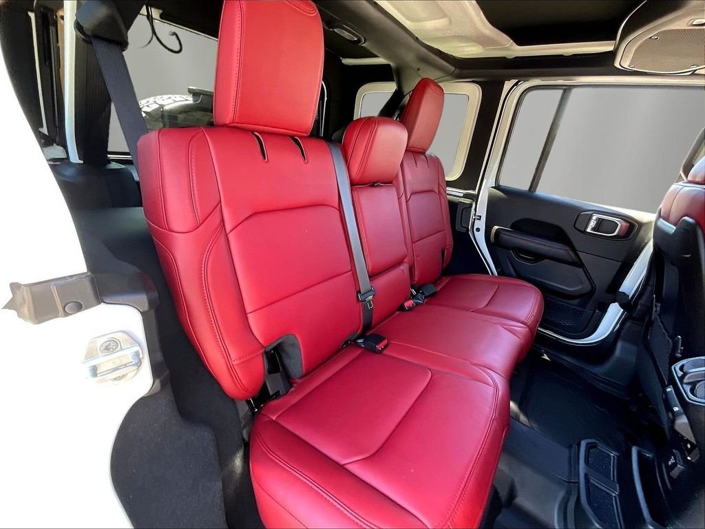 Used 2024 Bright White Clearcoat Jeep Rubicon 392 image 26