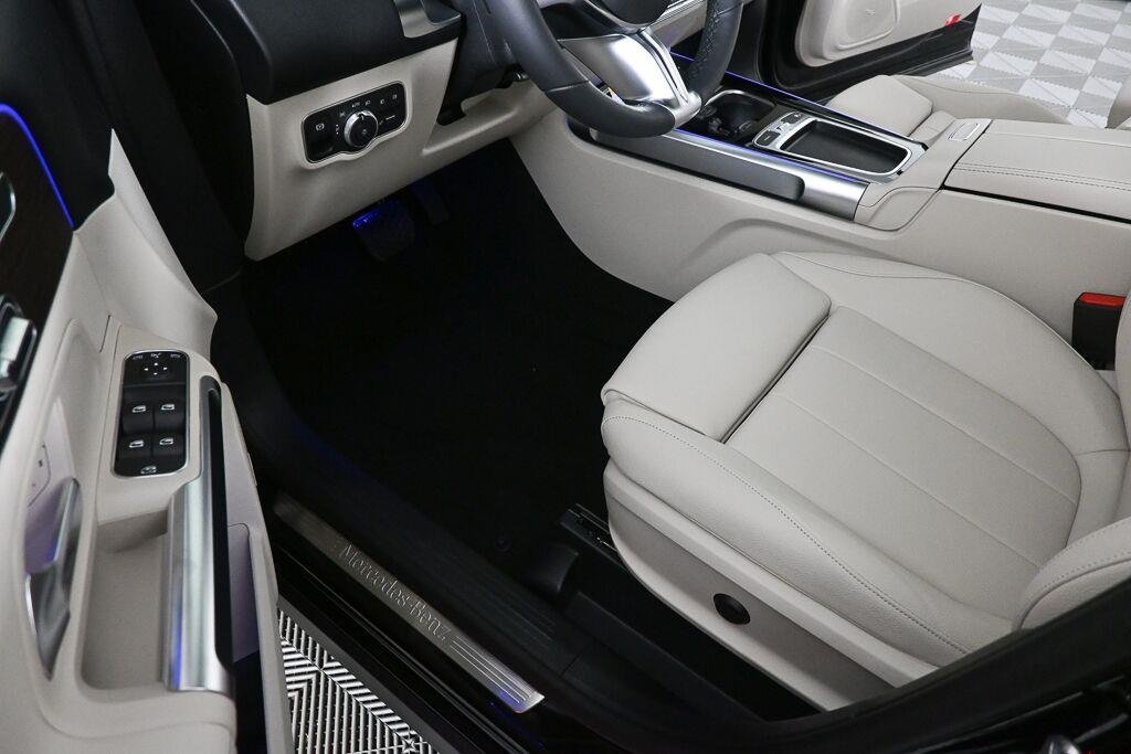 Used 2026 Night Black Mercedes-Benz GLB 250 image 7