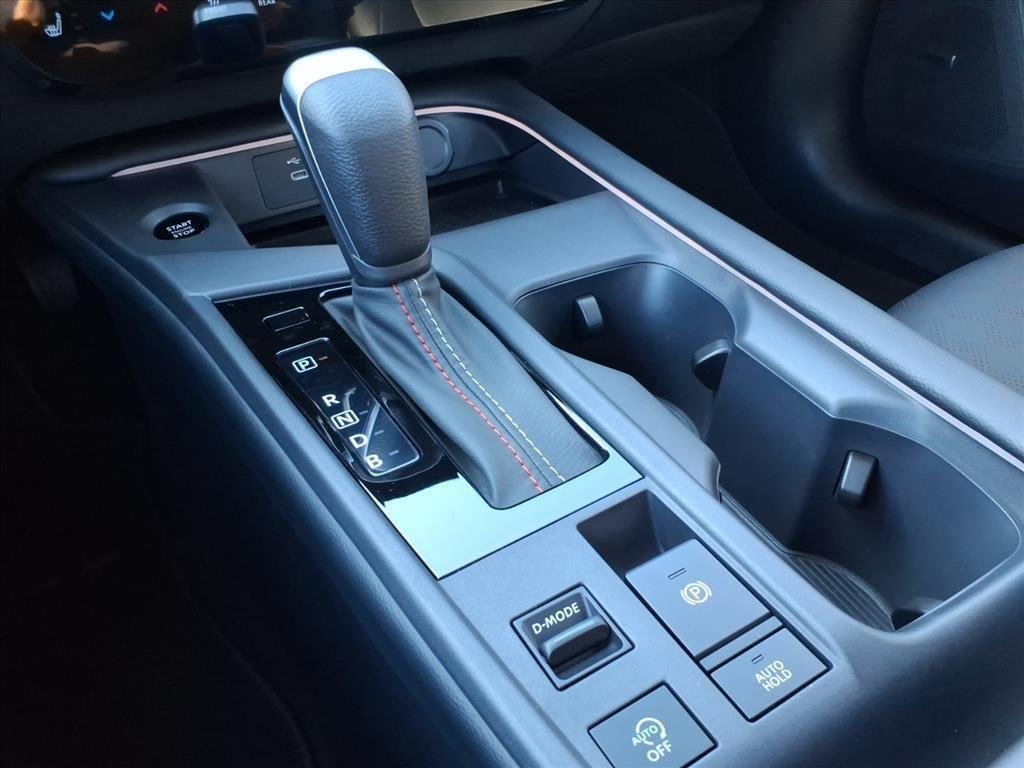New 2026 Atlantic Gray Metallic / Super Black Two-tone Nissan SR image 17