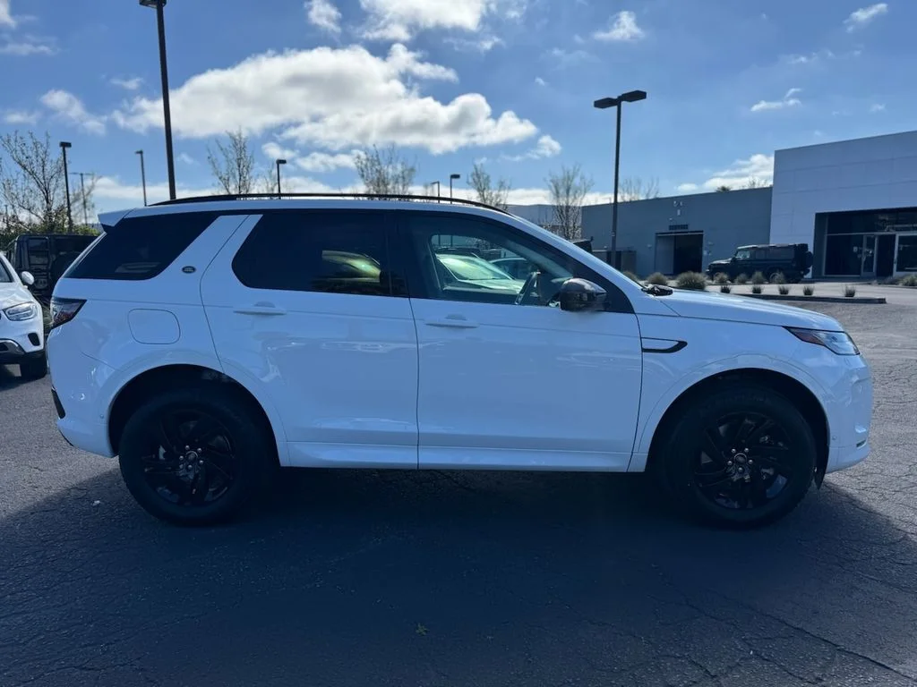 Used 2024 White Land Rover S image 11