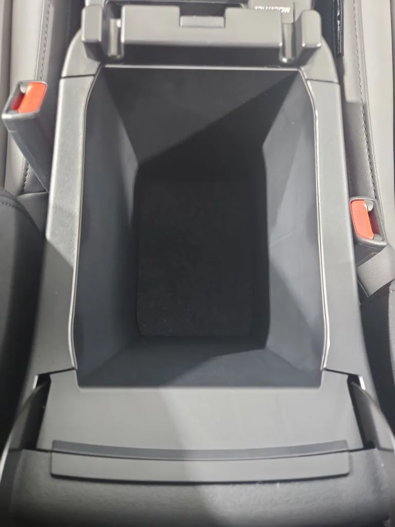 New 2026 CRYSTAL BLACK SILICA Subaru Premium image 27