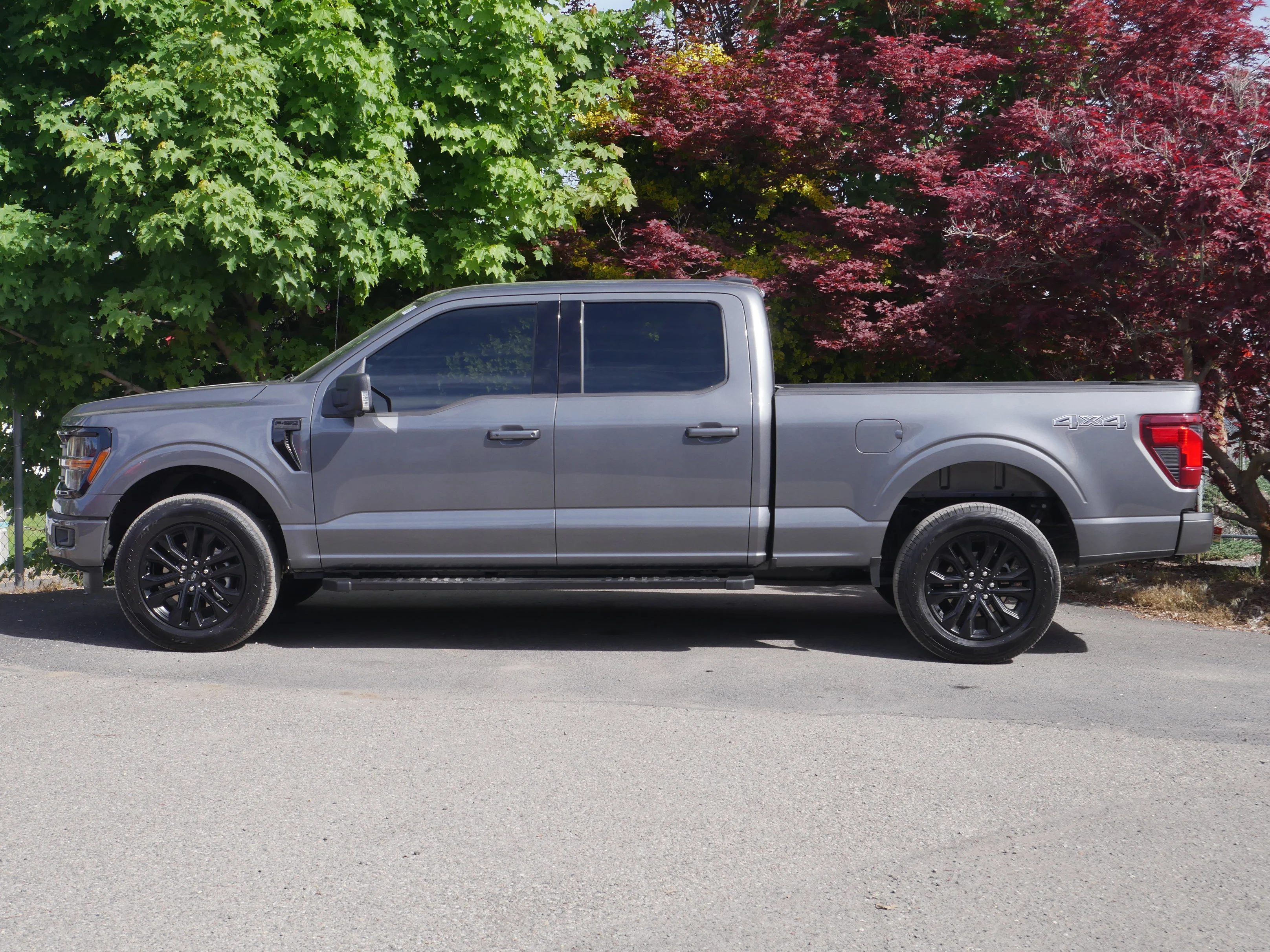 Certified Used 2025 Carbonized Gray Metallic Ford XLT image 17