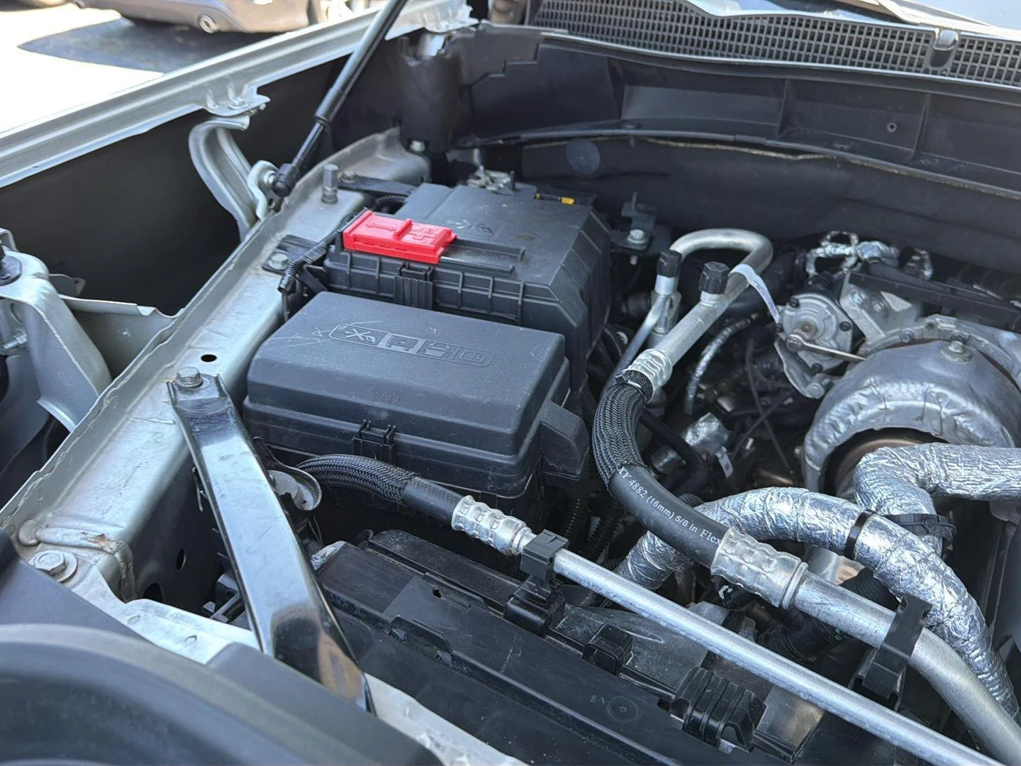 Used 2022 Quicksilver Metallic GMC Elevation image 37