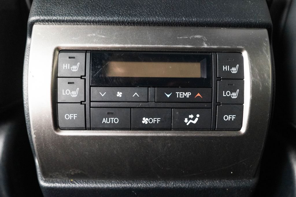 Used 2022 Black Lexus 460 image 34