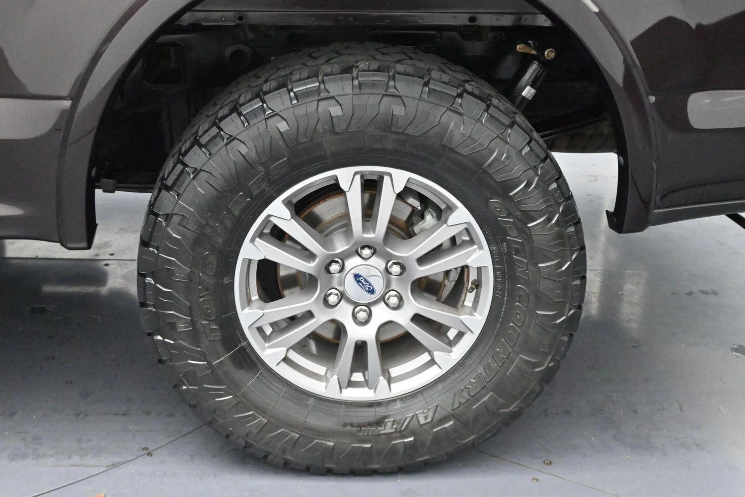 Used 2020 Magma Red Ford LARIAT image 37