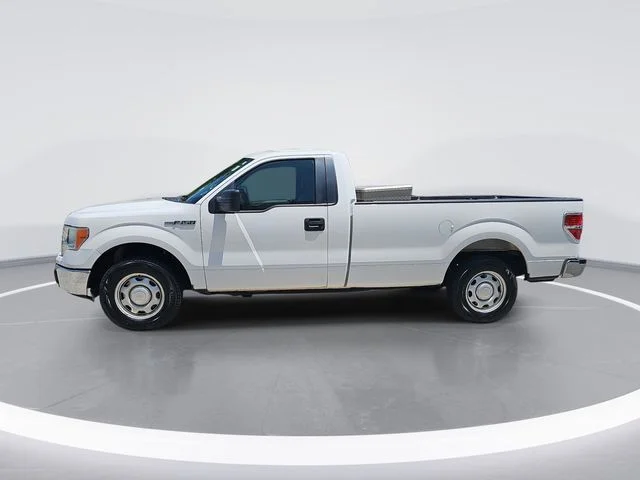 Used 2014 White Ford XL image 2