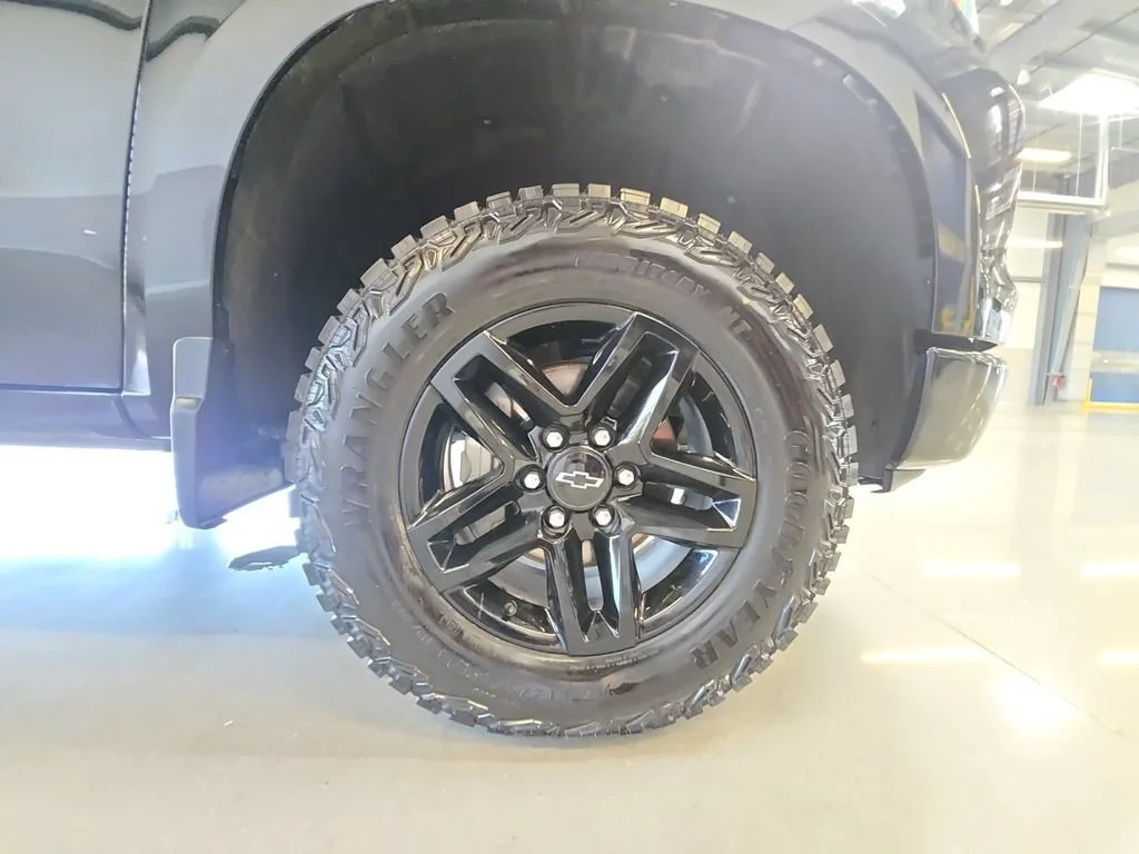 Used 2023 Black Chevrolet LT Trail Boss image 29
