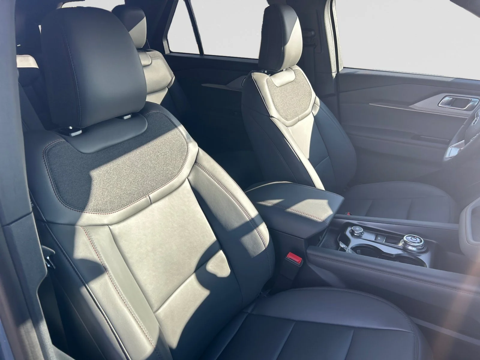 New 2027 Vapor Blue Metallic Ford Active w/200A Pkg image 12