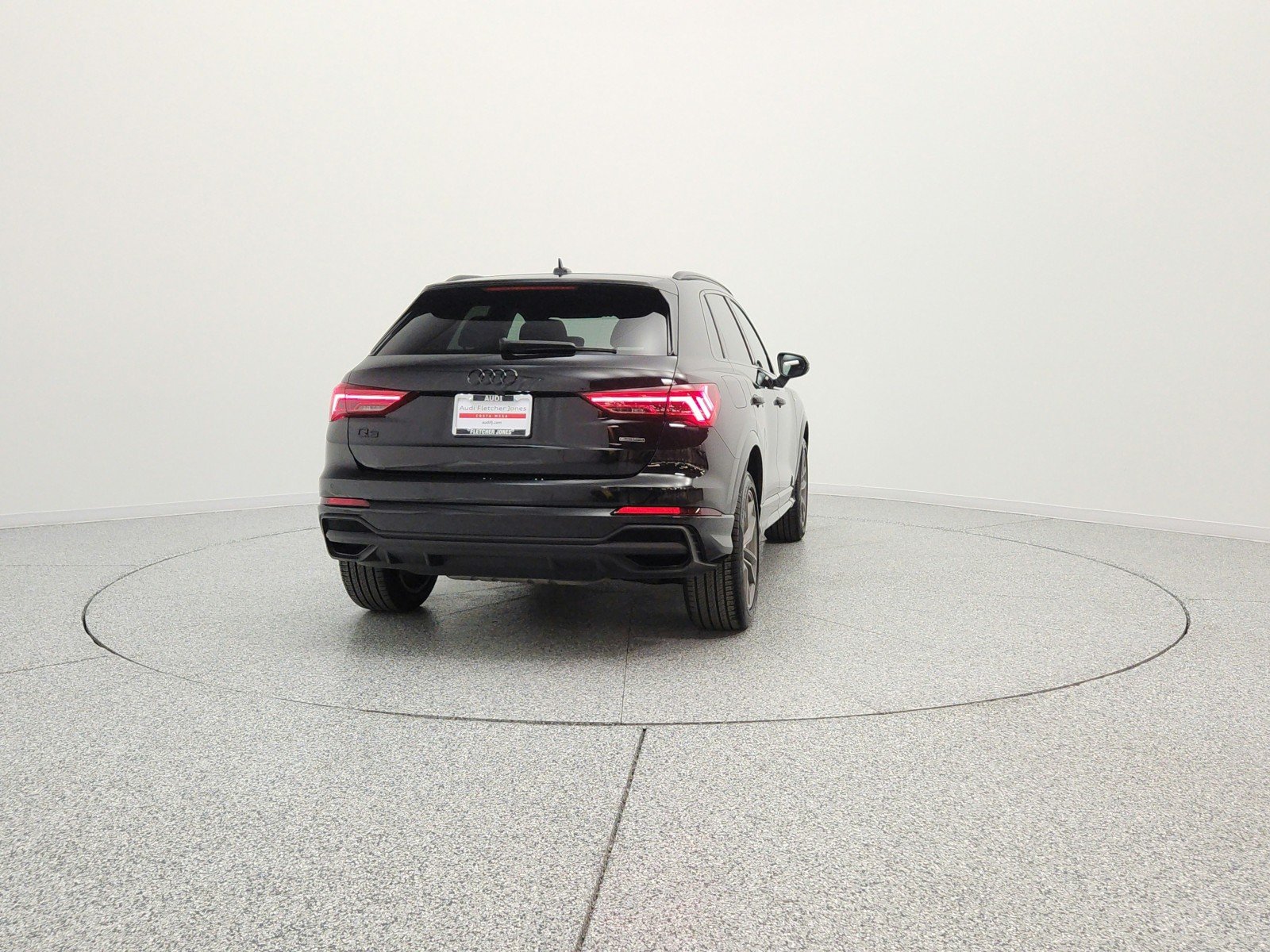Used 2025 Mythos Black Metallic Audi S line Premium image 6