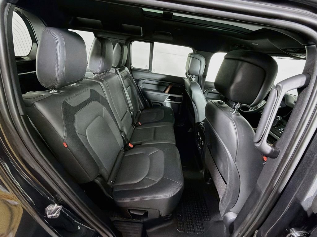 Used 2023 Carpathian Gray Premium Metallic Land Rover X-Dynamic SE image 30