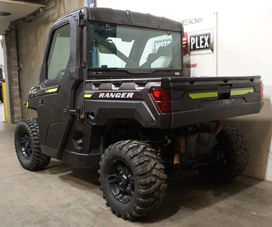 Used 2023 BLACK Polaris Premium image 2