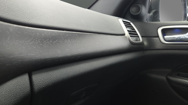 Used 2017 Billet Silver Metallic Clearcoat Jeep Altitude image 32