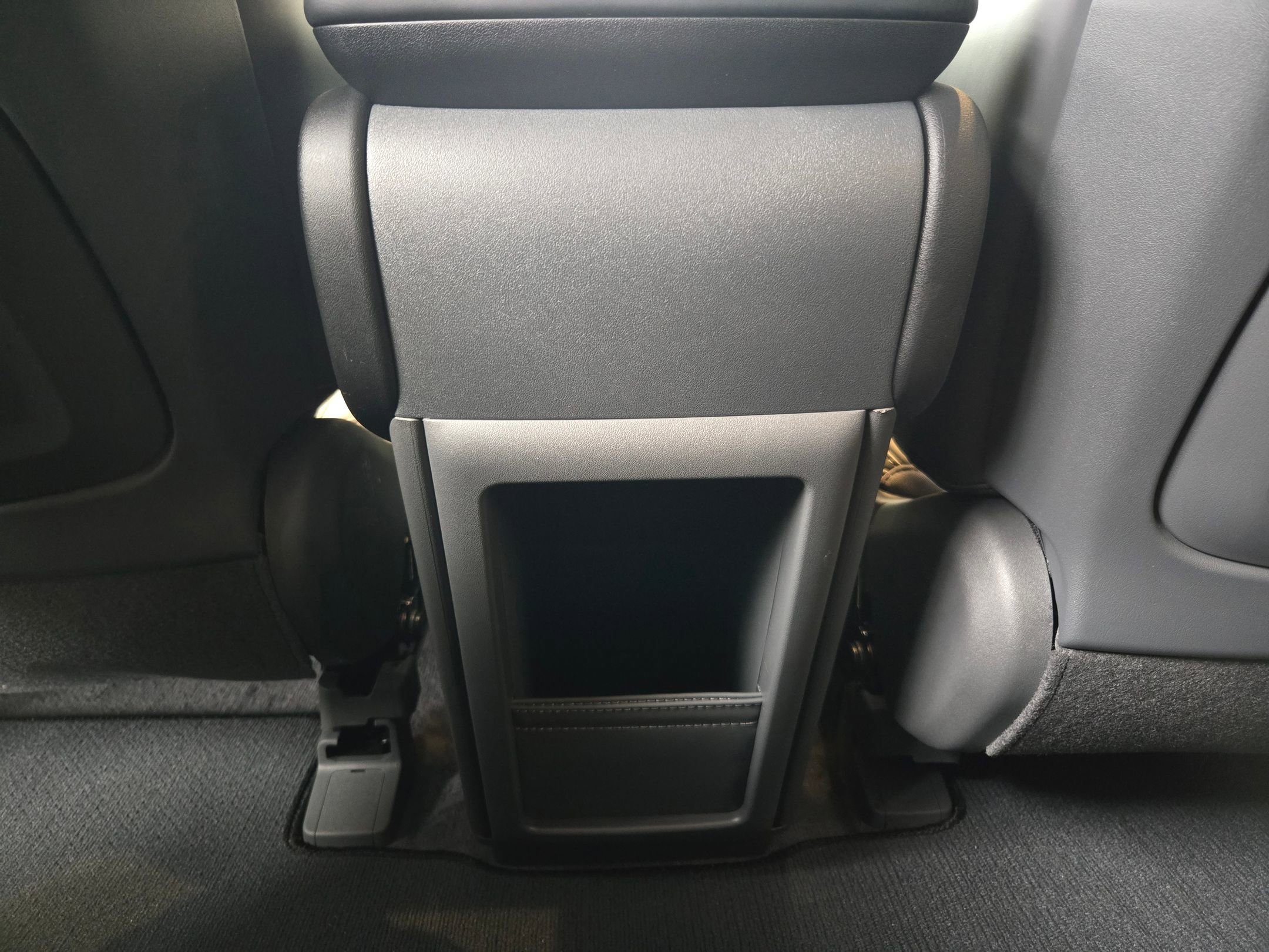 2026 Kia EV9 Light L/R - Photo 27