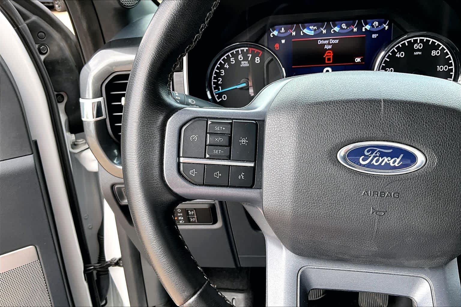 Used 2023 Oxford White Ford XLT image 21