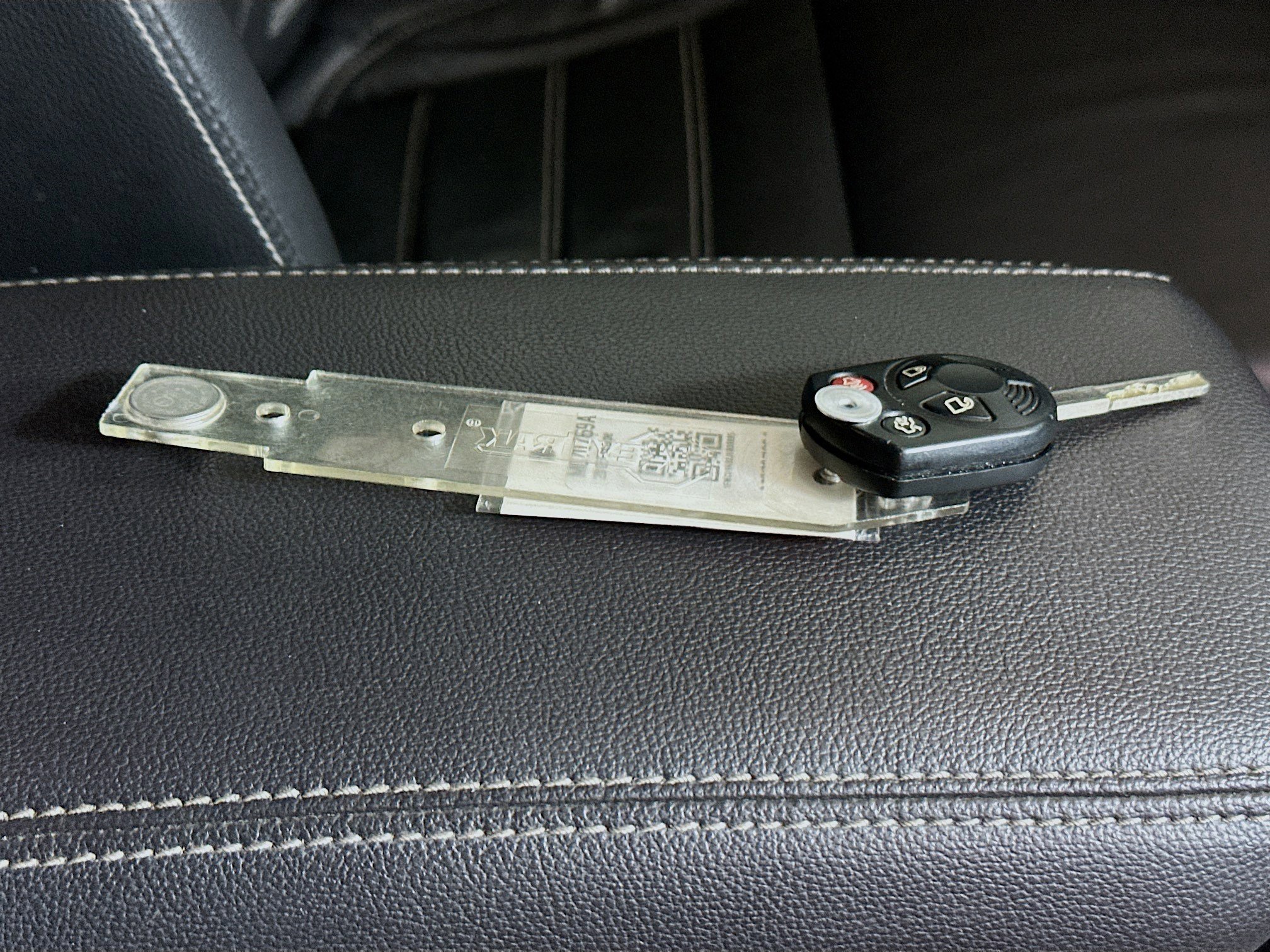 Used 2018 White Gold Metallic Ford SEL image 32