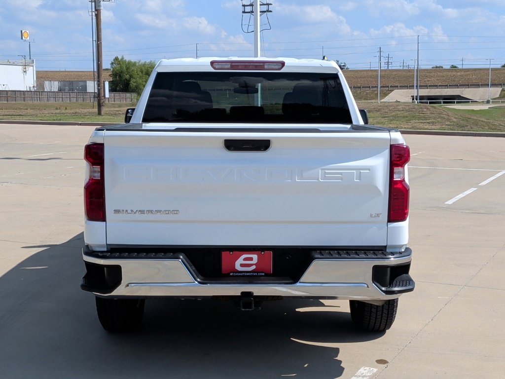 Used 2025 White Chevrolet LT image 7