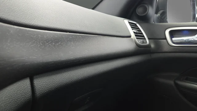 Used 2017 Billet Silver Metallic Jeep Altitude image 32