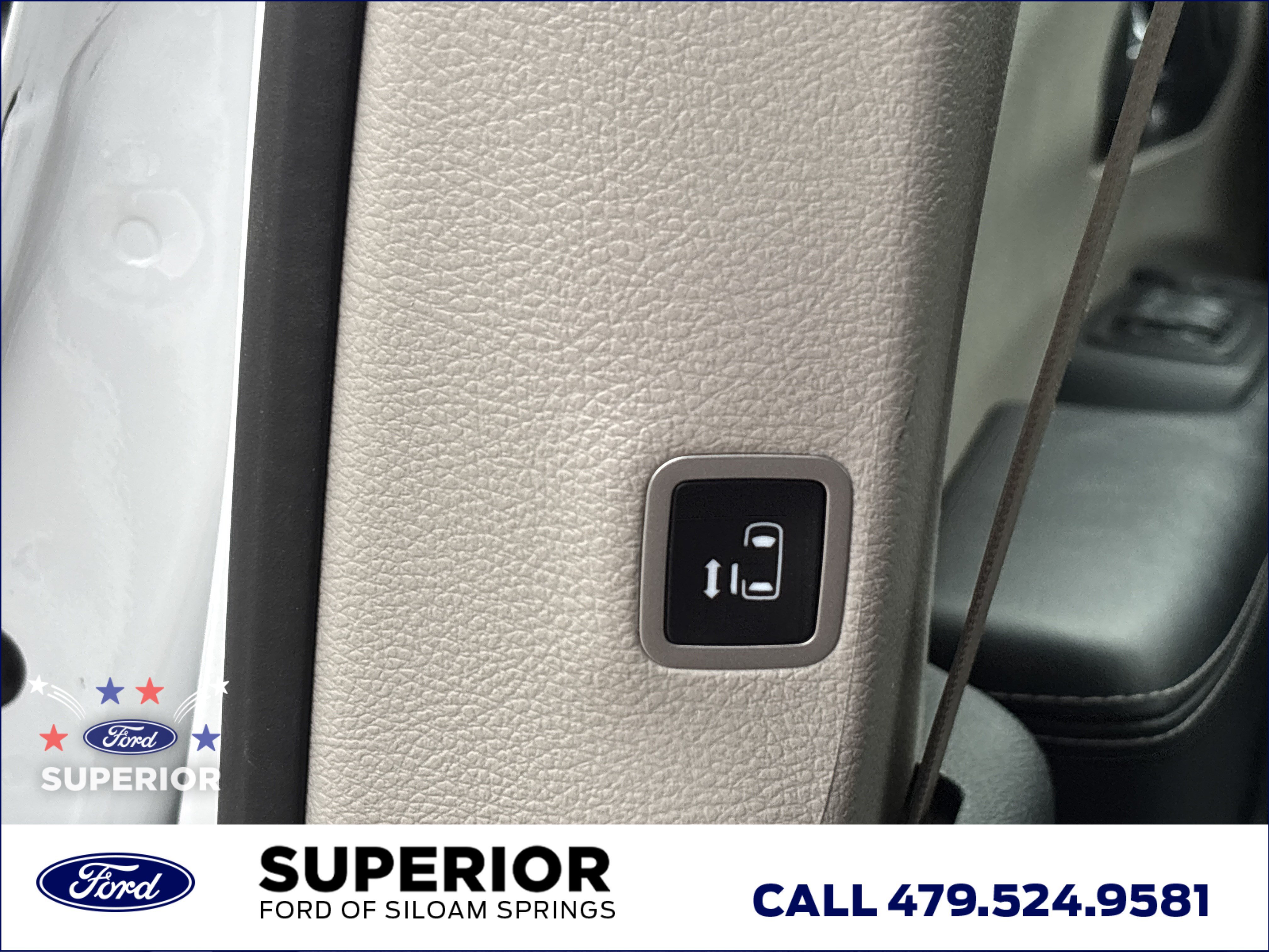 Used 2024 Bright White Clearcoat Chrysler Touring L image 21