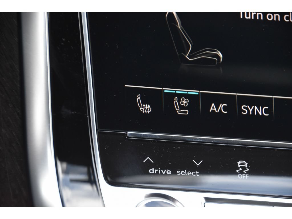 Used 2025 Gry Audi Premium Plus image 38