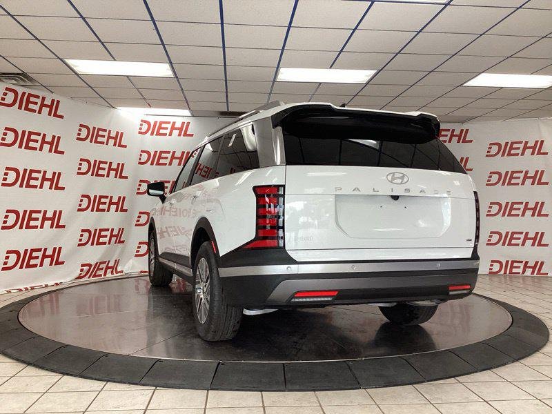 New 2027 White Hyundai SEL 8P image 5