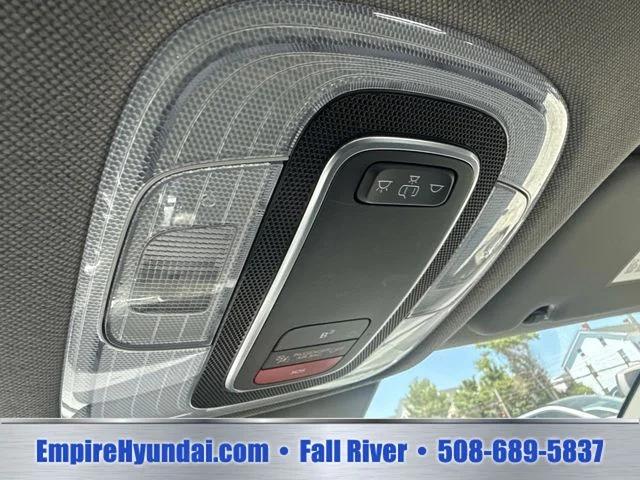 Used 2023  Hyundai SEL image 23