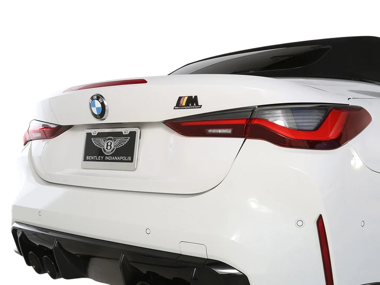 Used 2022 White BMW Competition image 4