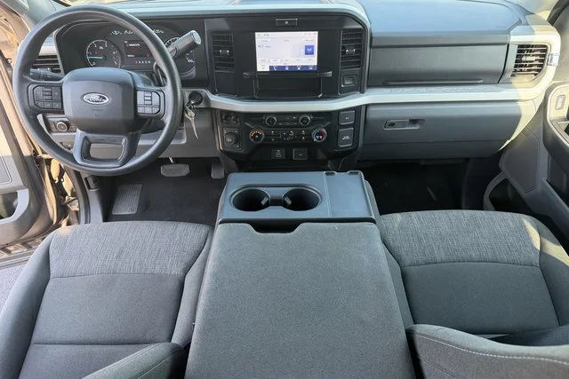 Used 2025 Gray Ford XLT image 28