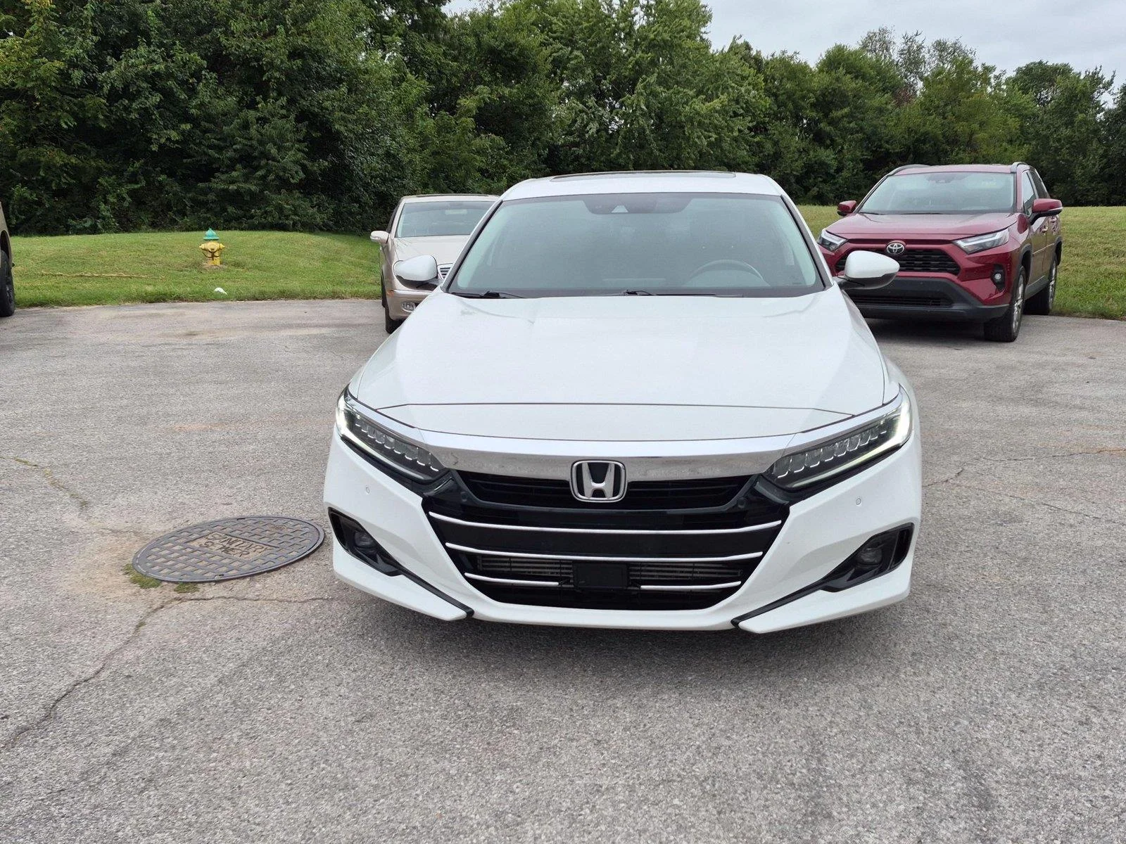 Used 2021 Platinum White Pearl Honda Touring image 8