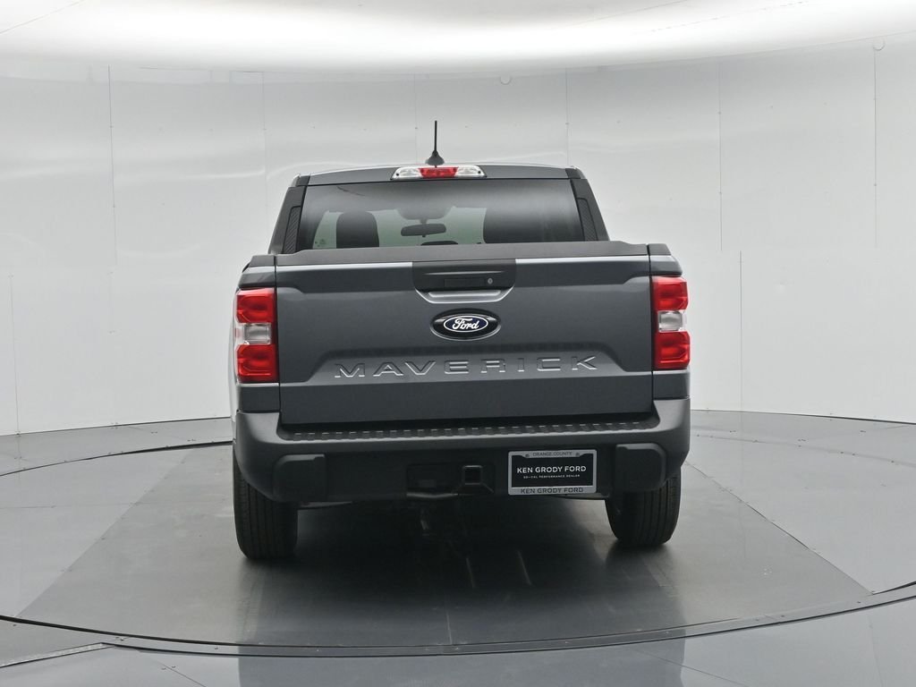 New 2026 Carbonized Gray Metallic Ford XLT image 29