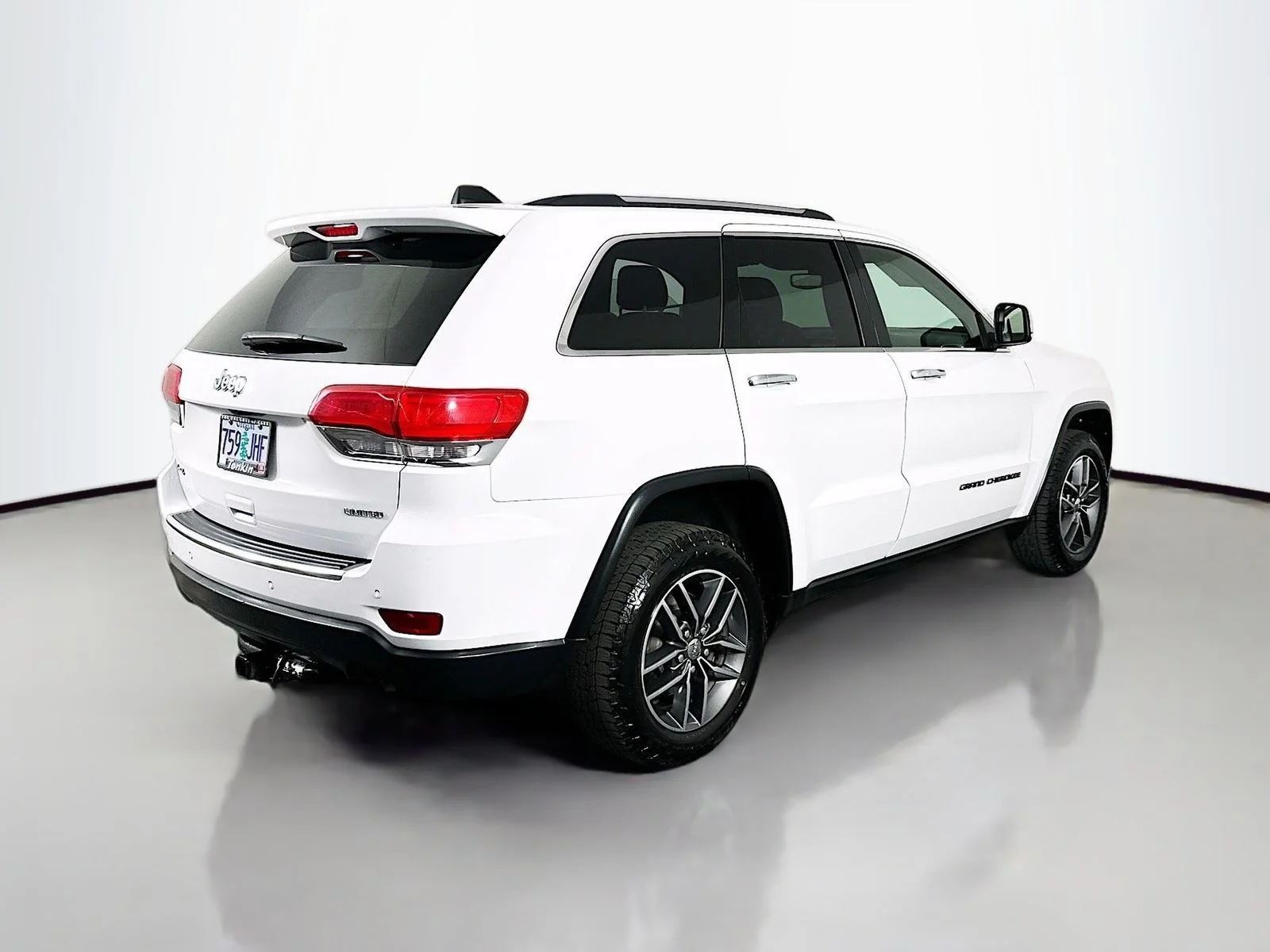 Used 2017 Bright White Clearcoat Jeep Limited image 8