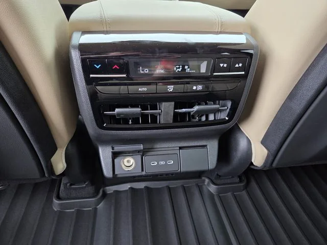 New 2026 Platinum White Pearl Acura Base image 19
