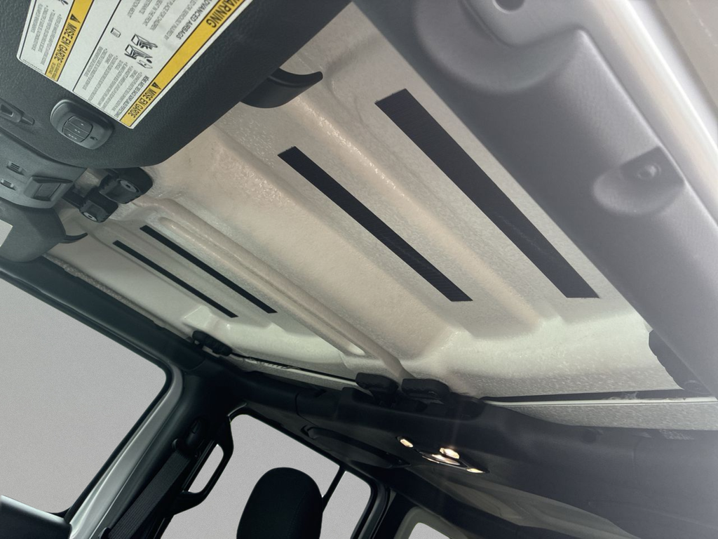Used 2023 Silver Jeep Rubicon image 32
