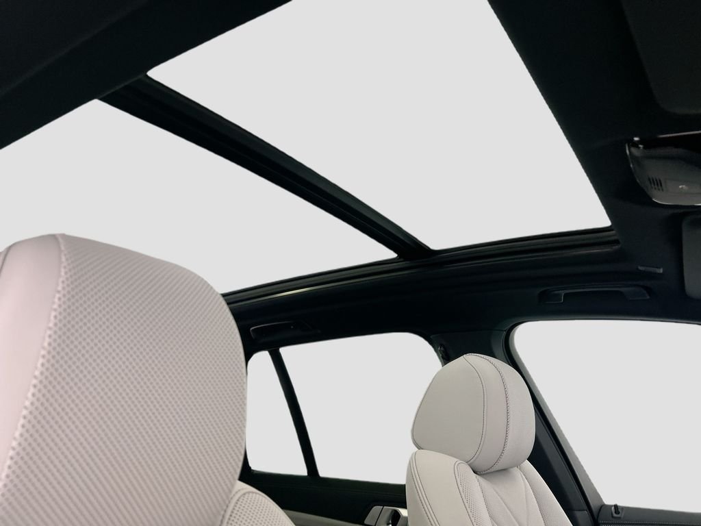 New 2026 Blue BMW sDrive40i image 17