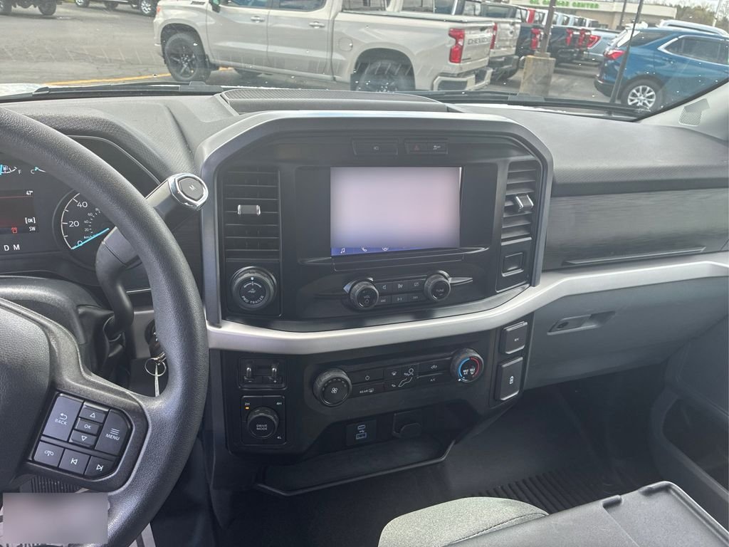 Used 2023 White Ford XLT image 25