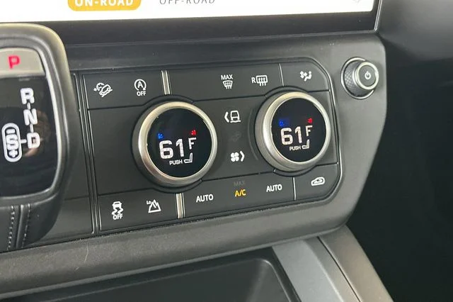 New 2026 Fuji White Land Rover S image 19