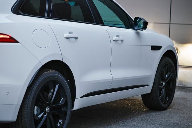 2026 Jaguar F-Pace R-Dynamic S - Photo 10