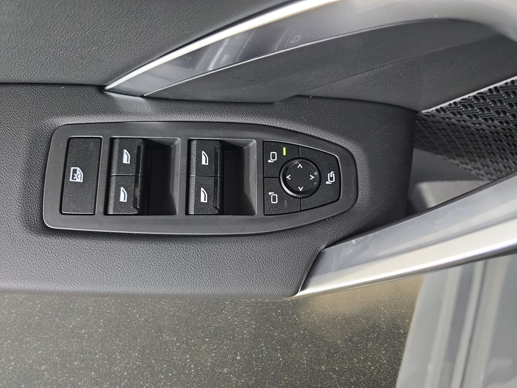 2026 BMW X2 28i - Photo 27
