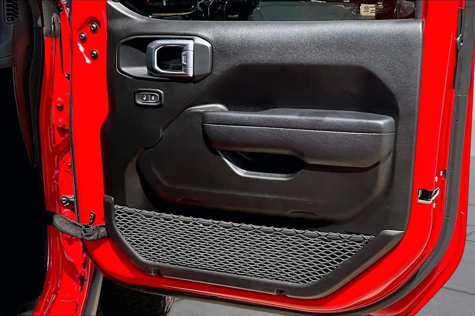 Used 2024 Firecracker Red Clearcoat Jeep Rubicon image 14