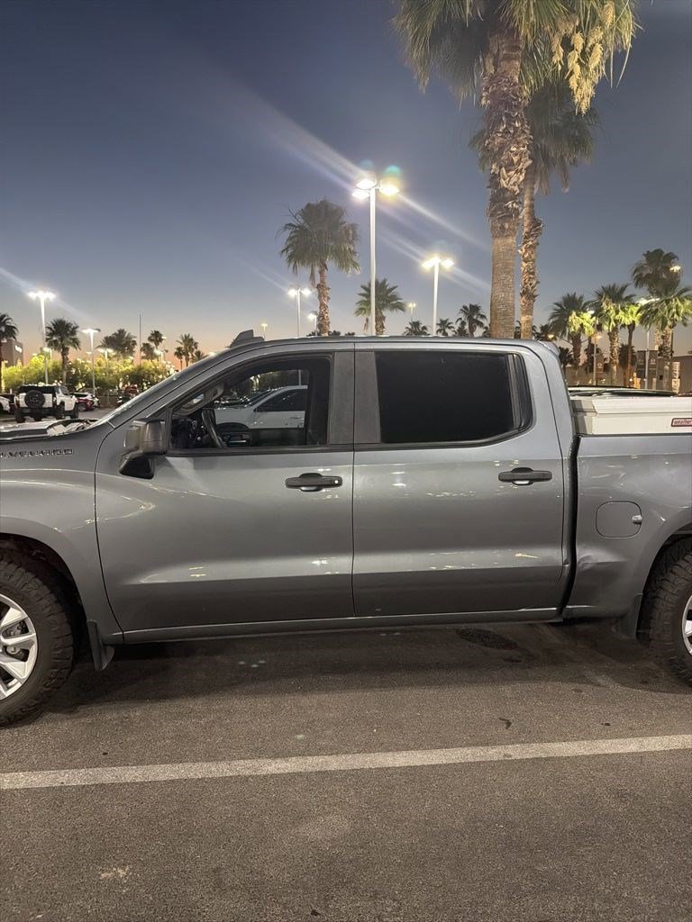 Used 2020 Satin Steel Metallic Chevrolet Custom image 8