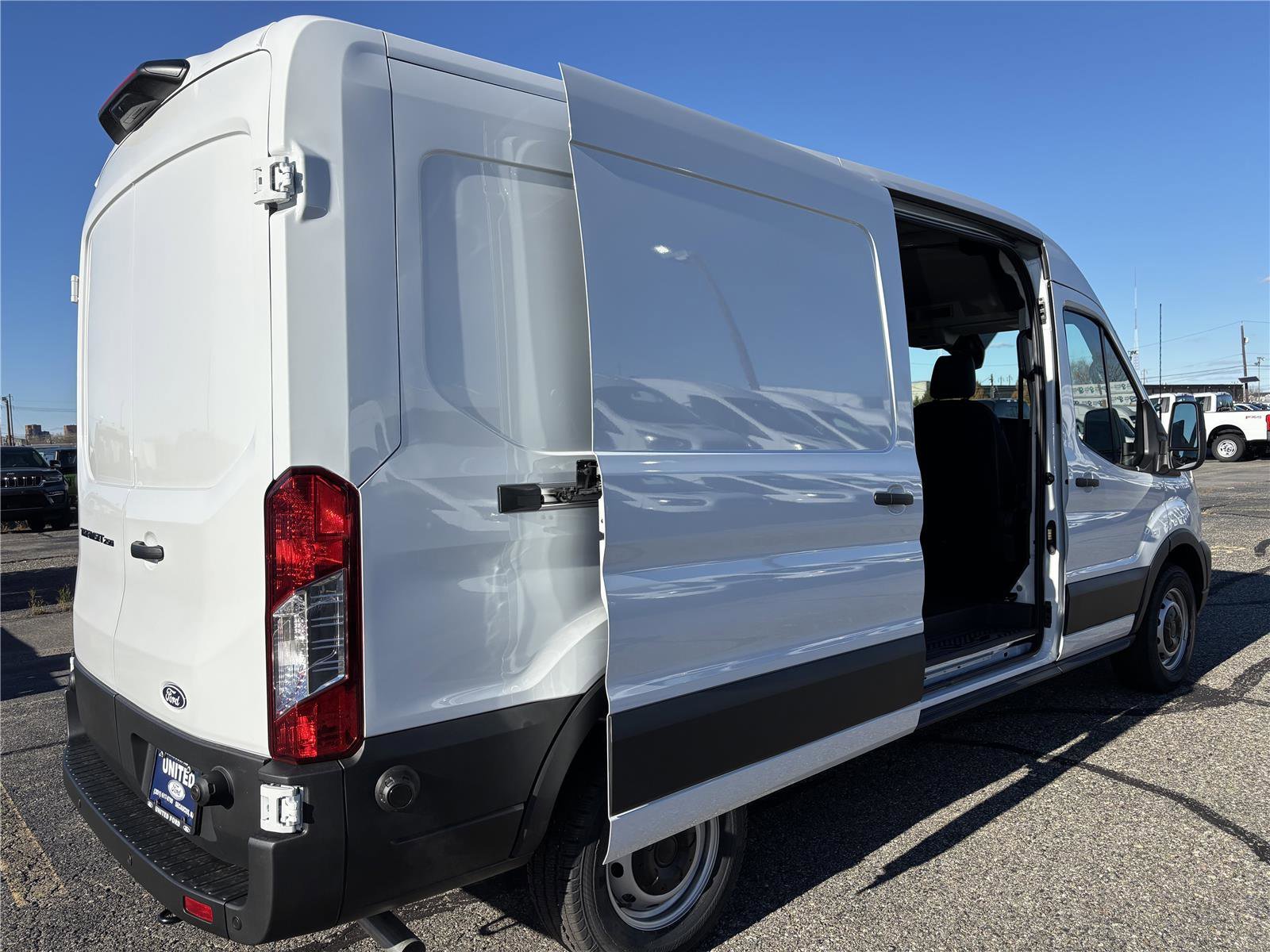 New 2026 Oxford White Ford Cargo Van image 5