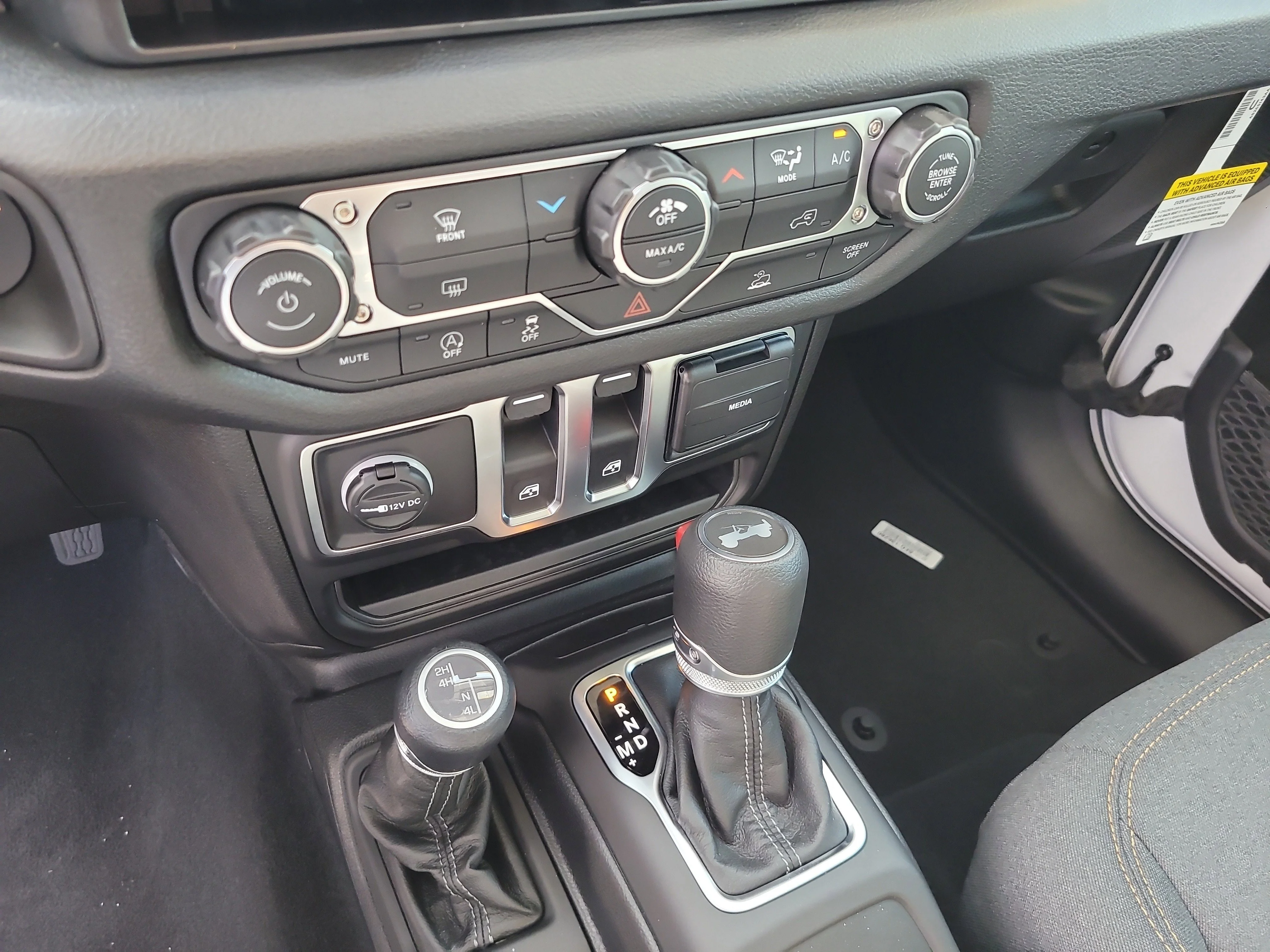 New 2026 Bright White Clearcoat Jeep Sport S image 20