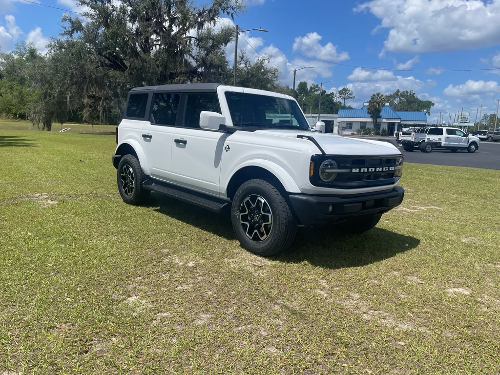 New 2026 Oxford White Ford Outer Banks® image 7
