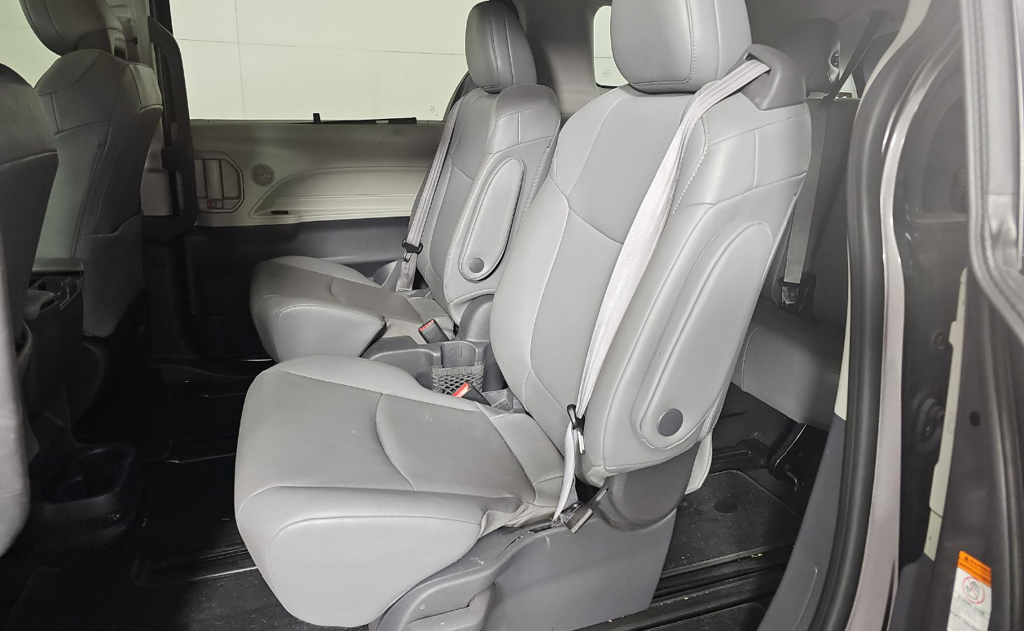 Used 2021 Gray Toyota XLE image 3