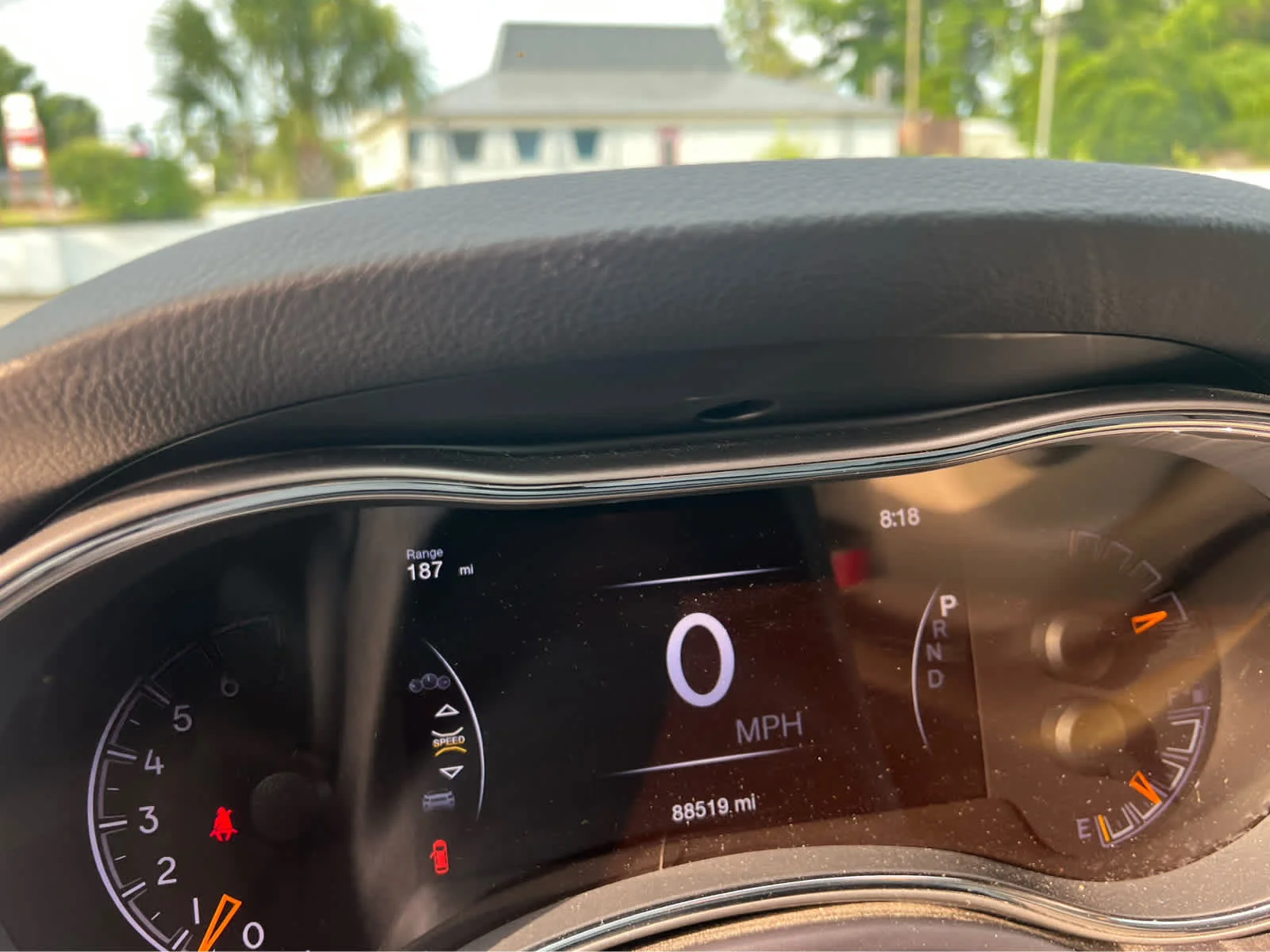 Used 2018  Jeep Laredo E image 9