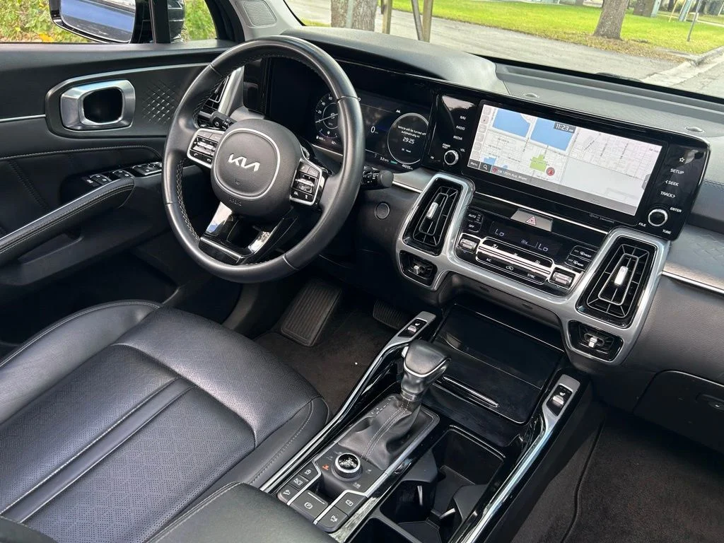 2023 Kia Sorento SX - Photo 10
