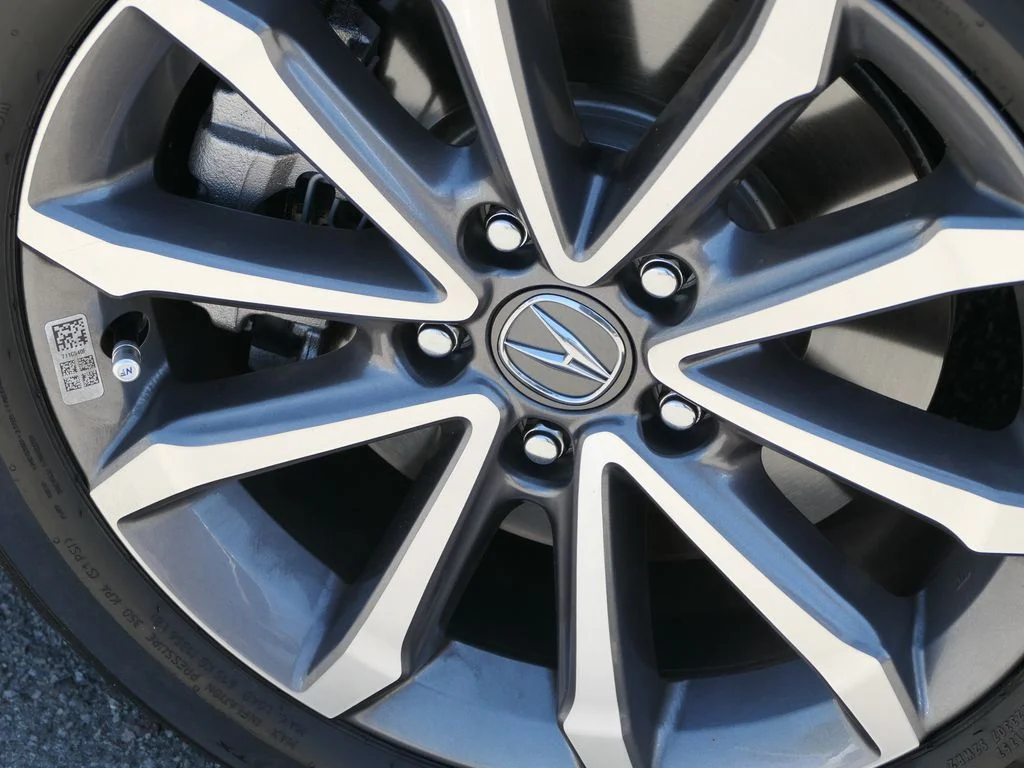 Used 2025 Silver Acura Base image 10